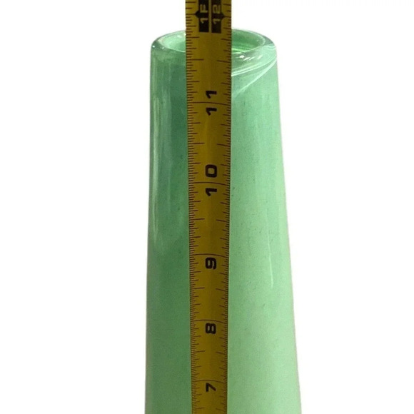 LIGHT Jade Mint Green Colored Art Glass Vase Made In Poland - Picture 6 of 7